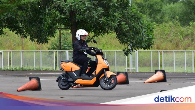 Impresi Perdana Jajal Motor Listrik ICON e: Seharga Rp 28 Juta, Enak buat Santai