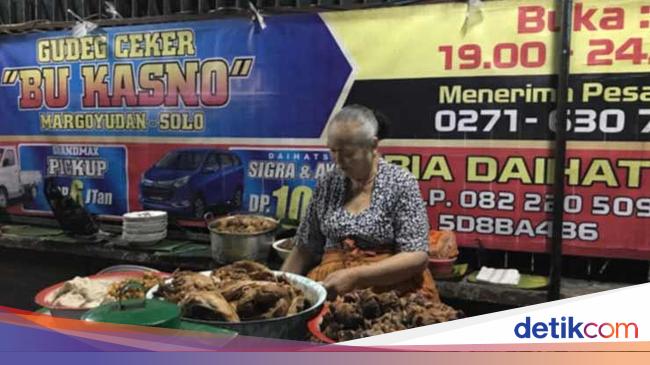 10 Tempat Makan Legendaris di Surakarta yang Cocok Untuk Nostalgia