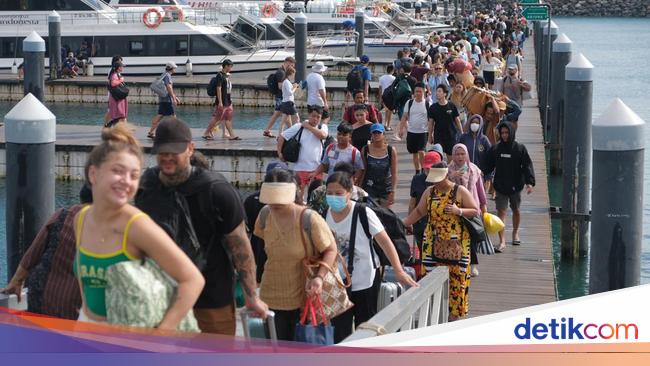 Pergerakan Wisatawan di Pelabuhan Sanur Bali Meningkat