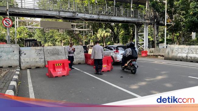 Jelang Demo PPN 12% di Patung Kuda, Lalin ke Istana Ditutup Sebagian