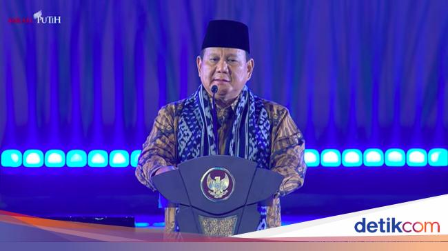 Prabowo: Terima Kasih Kapolri dan Panglima Tetap Jaga Rakyat yang Liburan