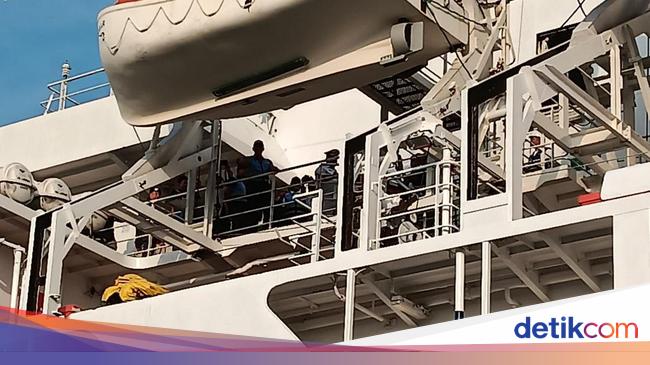 AHY Tinjau Kesiapan Kapal Laut buat Angkutan Nataru