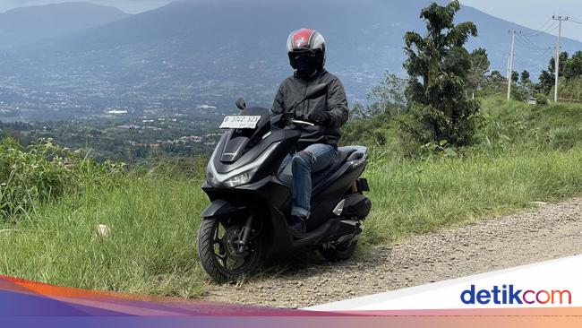 Konsumsi BBM Honda PCX 160 RoadSync, Jarang Mampir ke Pom Bensin