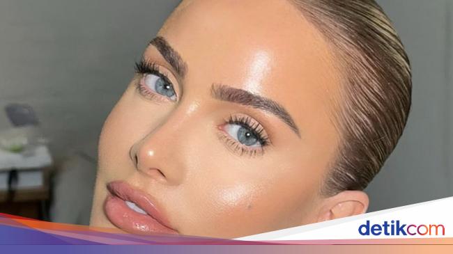Kisah Influencer Tidak Mengenali Wajahnya Sendiri Setelah 15 Tahun Filler
