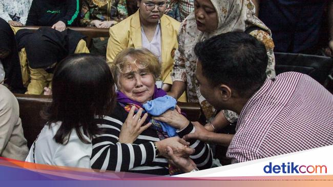 Ibunda Menangis di Sidang Vonis Helena Lim