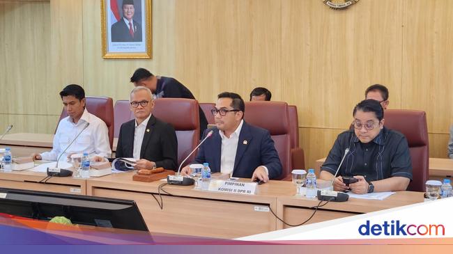 Komisi II DPR Akan Rapat Ulang Jadwal Pelantikan Gubernur karena Dismissal MK