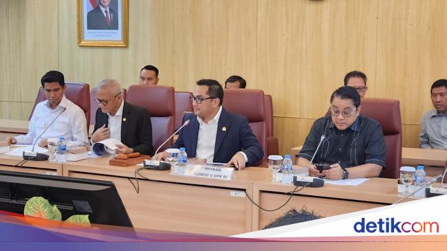 Komisi II DPR Bersurat ke Pimpinan-Baleg untuk Susun Omnibus Law Politik