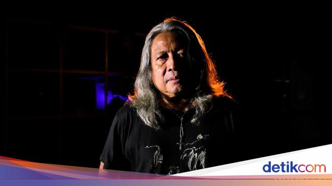 Perjalanan Oscar Motuloh, Sang Maestro Fotografi Jurnalistik Indonesia