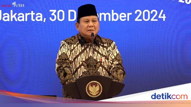 Prabowo Dadakan Tinjau Langsung Program Makan Bergizi Gratis di SD-TK Jaktim