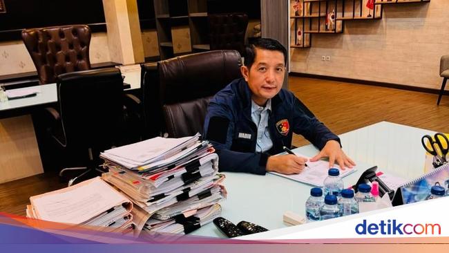 AKBP Aldi Subartono Promosi Kapolresta Bandung, AKBP Rovan Kapolres Gresik