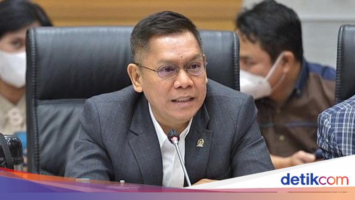 MKD DPR Minta Adies Kadir Siapkan Bahan Lengkap Kalau Di-doorstop Wartawan