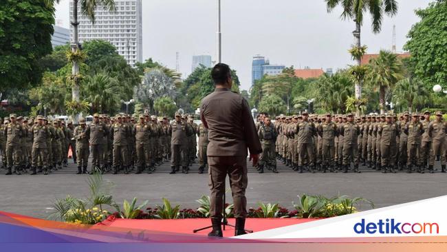 Satpol PP Kerahkan 750 Personel Amankan Malam Tahun Baru di Surabaya