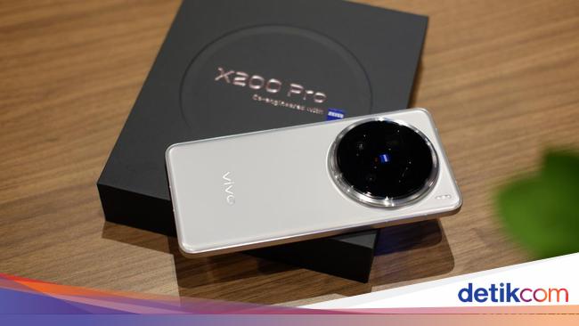 Harga Vivo X200 Pro April 2025, Pesaing Berat iPhone 16