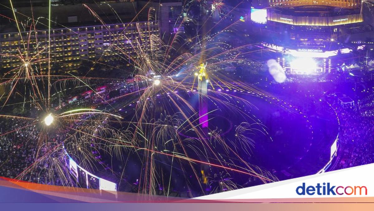 Warga Sambut Larangan Pesta Kembang Api di Bundaran HI: Empati Bencana Sumatera