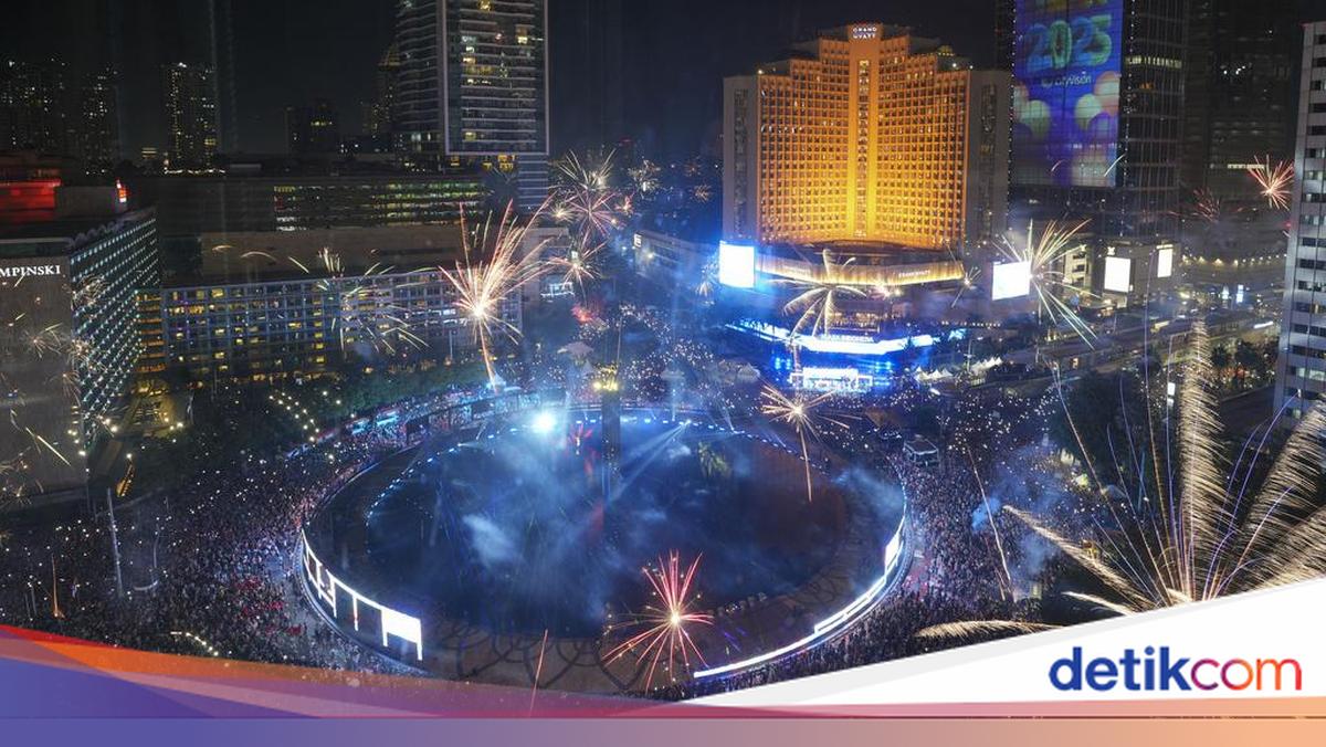 Bundaran HI Jakarta Jadi Pusat Perayaan Tahun Baru 2026, Video Mapping di Monas