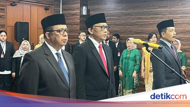 Ucapkan Sumpah, 3 Anggota MKMK Resmi Bertugas Lagi hingga Desember 2025