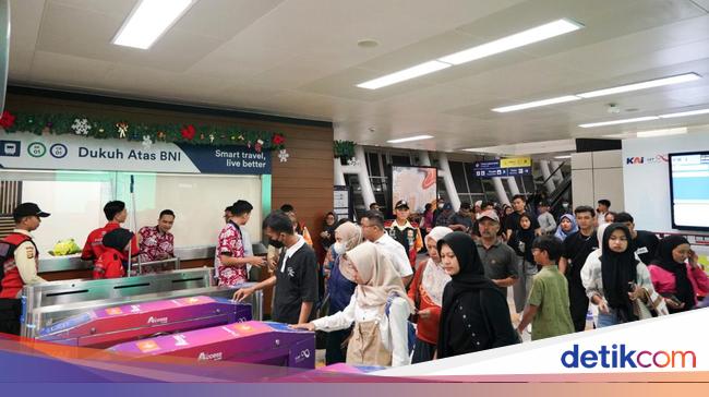 Libur Hari Buruh, Tarif LRT Jabodebek Maksimal Rp 10 Ribu