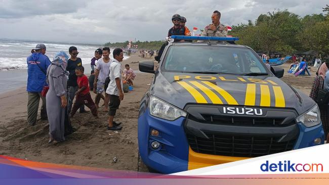 Bripka Anditya Gugur Saat Selamatkan Wisatawan Tenggelam di Pangandaran