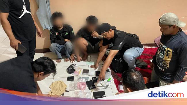 Kurir ‘Kuda’ Narkoba Tahun Baru Dibekuk, Sabu dan Ribuan Ekstasi Disita