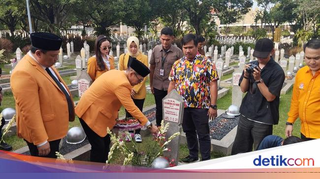 HUT Ke-65, MKGR Partai Golkar Ziarah ke TMP Kalibata Jaksel