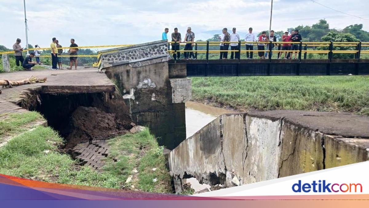 Plengsengan Sungai Welang Ambrol, Akses Dua Dusun Ditutup