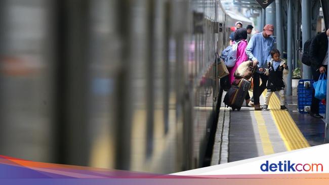 7 Tips Cara 'War' Tiket Kereta Api Lebaran 2025