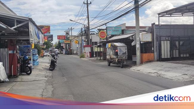 Viral Pria di Sleman Ngamuk dan Tutup Jalan gegara Lupa Parkir Motor