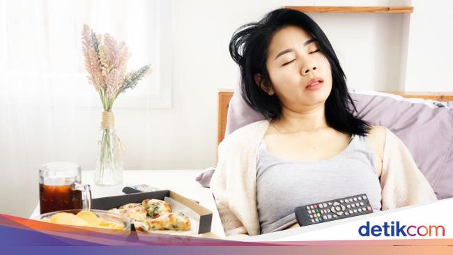 Merasa Lelah dan Ngantuk Setelah Makan? Bisa Jadi Ini Penyebabnya