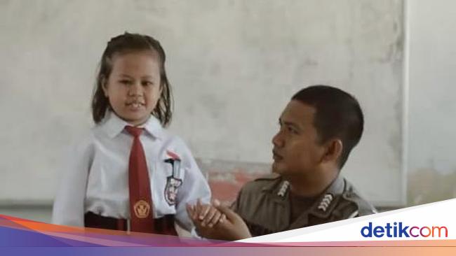 Kisah Bripka Puguh Asuh Anak Disabilitas hingga Dirikan SLB di Blora