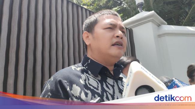 Penetapan Gubernur 9 Januari, KPU DKI Sambangi Rumah Pramono Anung