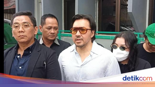 David Bayu Supports Audrey Davis Ahead of Facing Video Distributor