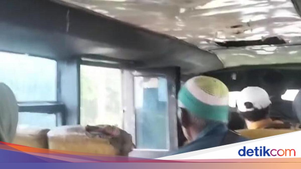 Viral Atap Bus Antar Kecamatan di Dompu Bocor Saat Hujan