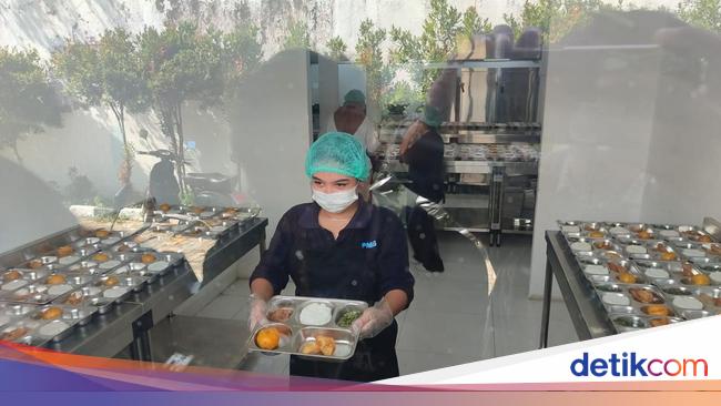 2.987 Paket Makan Bergizi Gratis Mulai Disalurkan di Palmerah