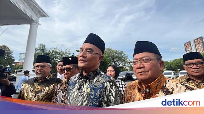 Panja DPR Bertemu Prabowo di Istana, Lapor Hasil Penetapan Biaya Haji 2025