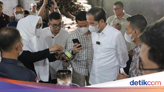 Jokowi checks the transformation of plastic waste into fuel in Banjarnegara