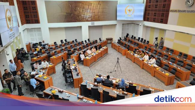 Dasco Ungkap Temuan Saat Haji: Kamar Mandi Mampet, Pembimbing di Mal