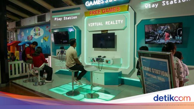 Foto: Main di Game Station Bandara Soetta, Cara Seru Menunggu Penerbangan