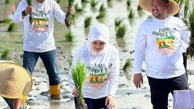 Dukung Asta Cita Prabowo, Kejati Jatim Gelar Jaksa Sahabat Tani