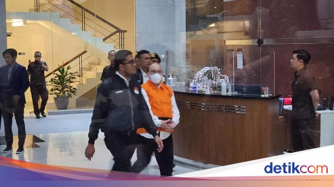 KPK Tahan Eks Dirut Taspen Antonius Kosasih Terkait Kasus Investasi Fiktif