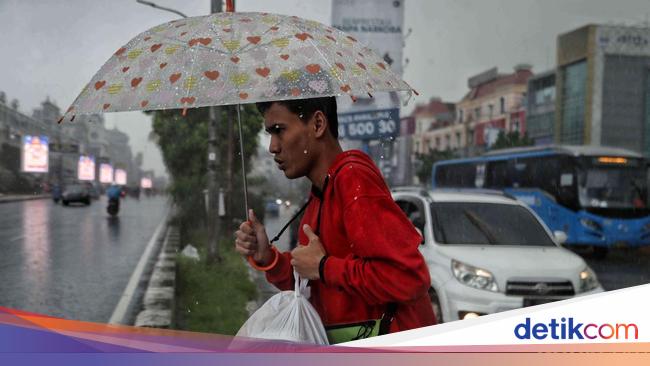 BMKG Prediksi Hujan Sedang-Lebat di Jabodetabek Sampai 31 Januari