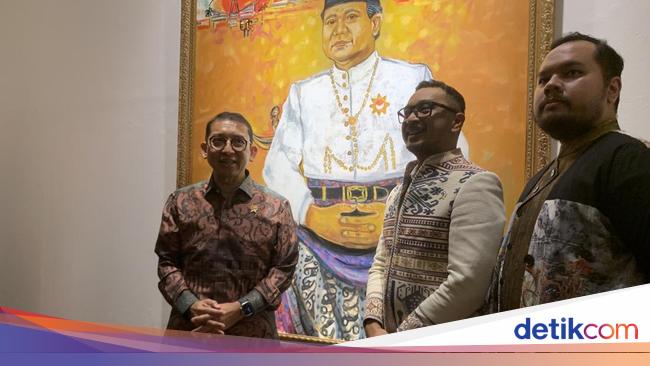 Buka Pameran di Galeri Nasional Indonesia, Fadli Zon Kenang Budayawan Hardi