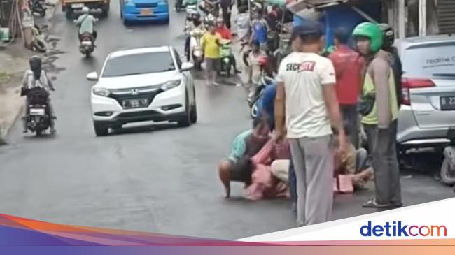 Kronologi 2 Warga di Cibinong Bogor Luka Usai Tersangkut Kabel Menjuntai