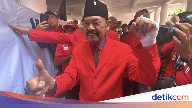 FX Rudy Singgung Pemecatan Usai Jokowi Ucapkan Selamat Ultah ke PDIP