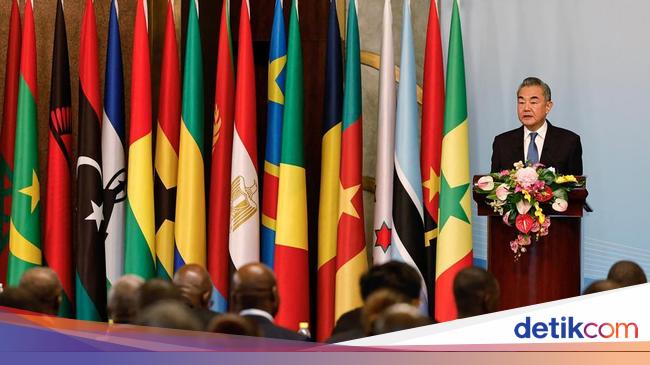 Menlu China Kunjungi Afrika di Tengah Surutnya Pengaruh Barat