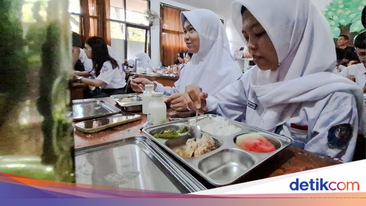 Pimpinan Komisi IX DPR Dukung MBG untuk Siswa SMA Dievaluasi