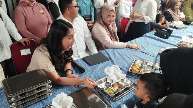 Wamen Isyana Jelaskan Alasan Ibu Hamil Juga Dapat Makan Bergizi Gratis