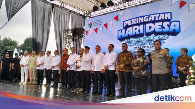 Mendes Yandri Pimpin Pembacaan Deklarasi Subang di Hari Desa