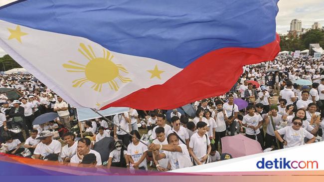 Jutaan Warga Filipina Turun ke Jalan, Tolak Wapres Sara Duterte Dimakzulkan