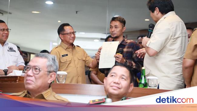 Mendagri Minta Akhir Januari Semua Daerah Tuntaskan Perkada Hapus BPHTB