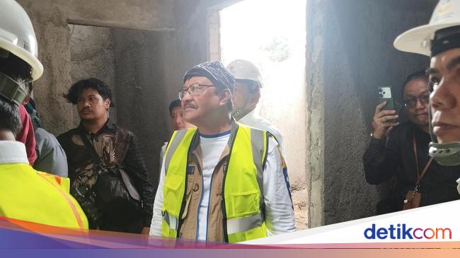 Mensos Relokasi Kampung Nelayan di Indramayu Gara-gara Rob